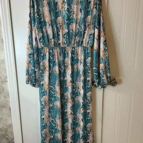 𝅺WOMAN’S cardigan dress‎ - Picture 2 of 4